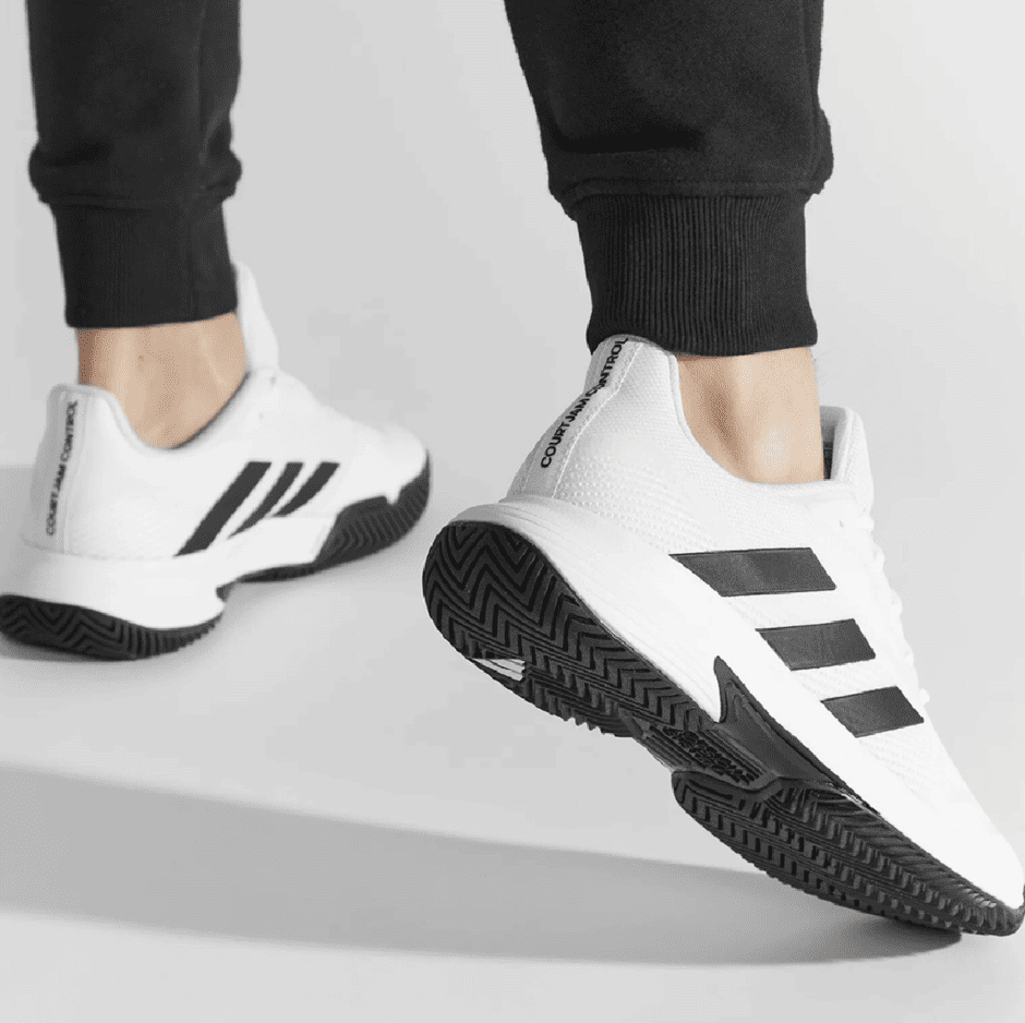 Top các đôi giày Pickleball Adidas chính hãng tốt nhất hiện nay nên mua 2