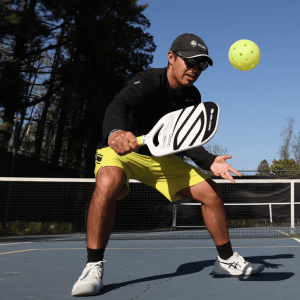 Chọn grip size vợt Pickleball cho nam: Cách đo và lựa chọn đúng chuẩn