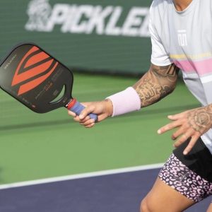 Cách cầm vợt Pickleball sao cho chính xác – dành cho người mới chơi